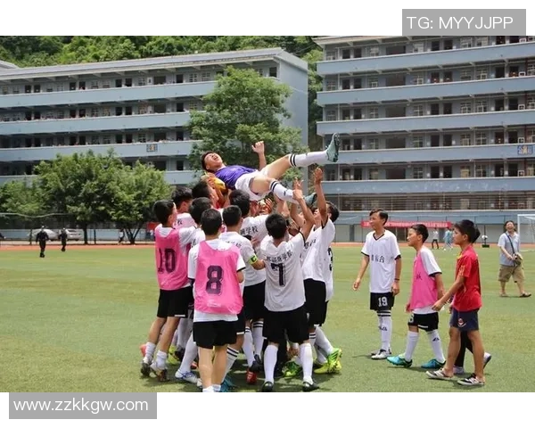 都匀足球球星闪耀赛场书写青春热血传奇故事